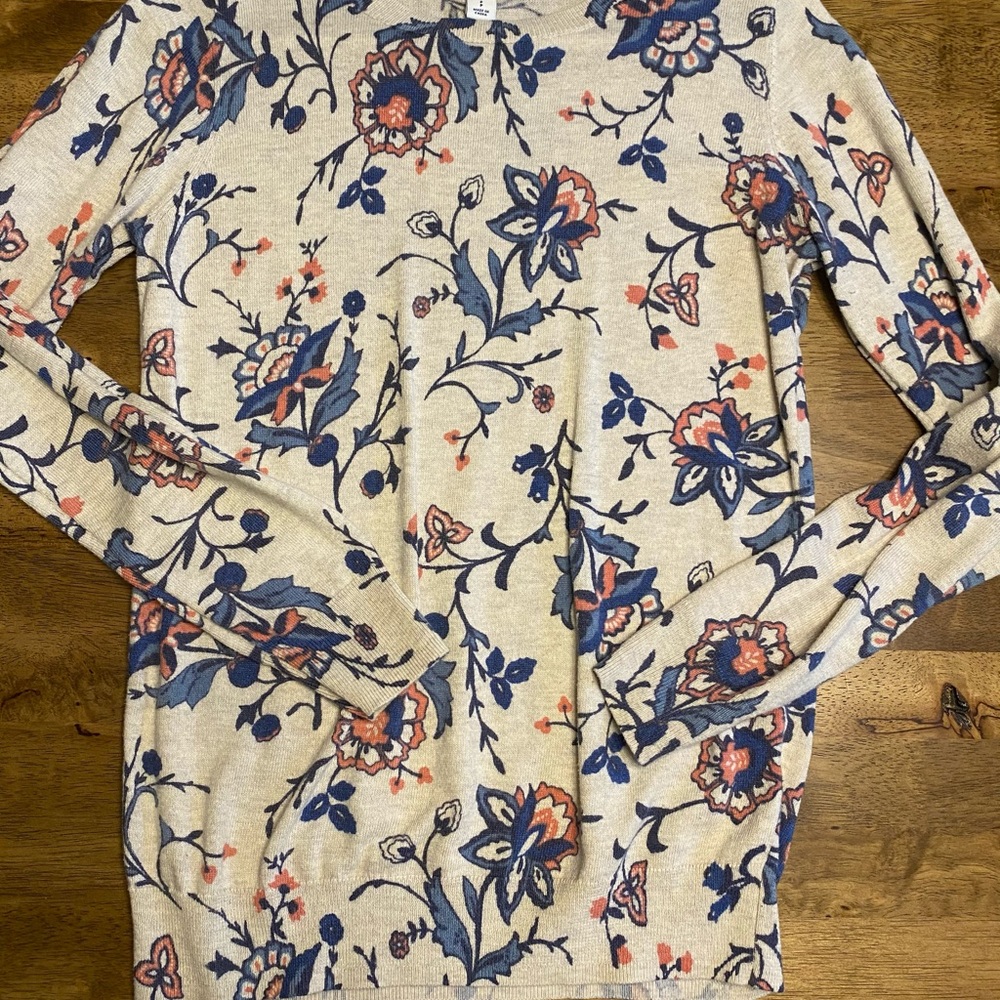 Old Navy lightweight sweater